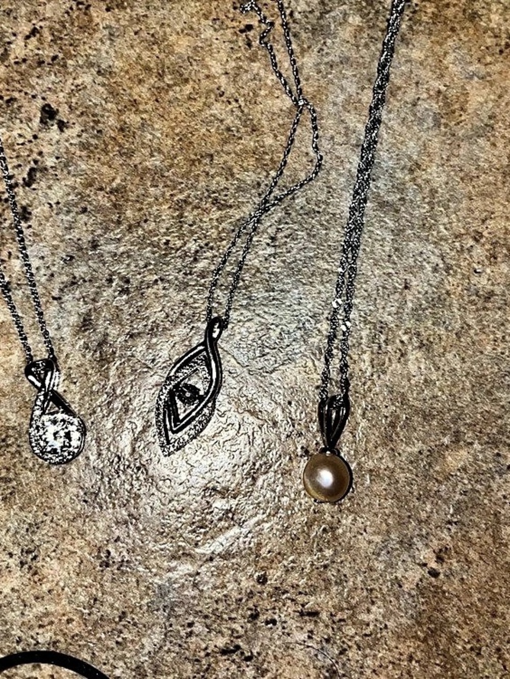 Assorted Jewelry Lot - Picture 3 of 8